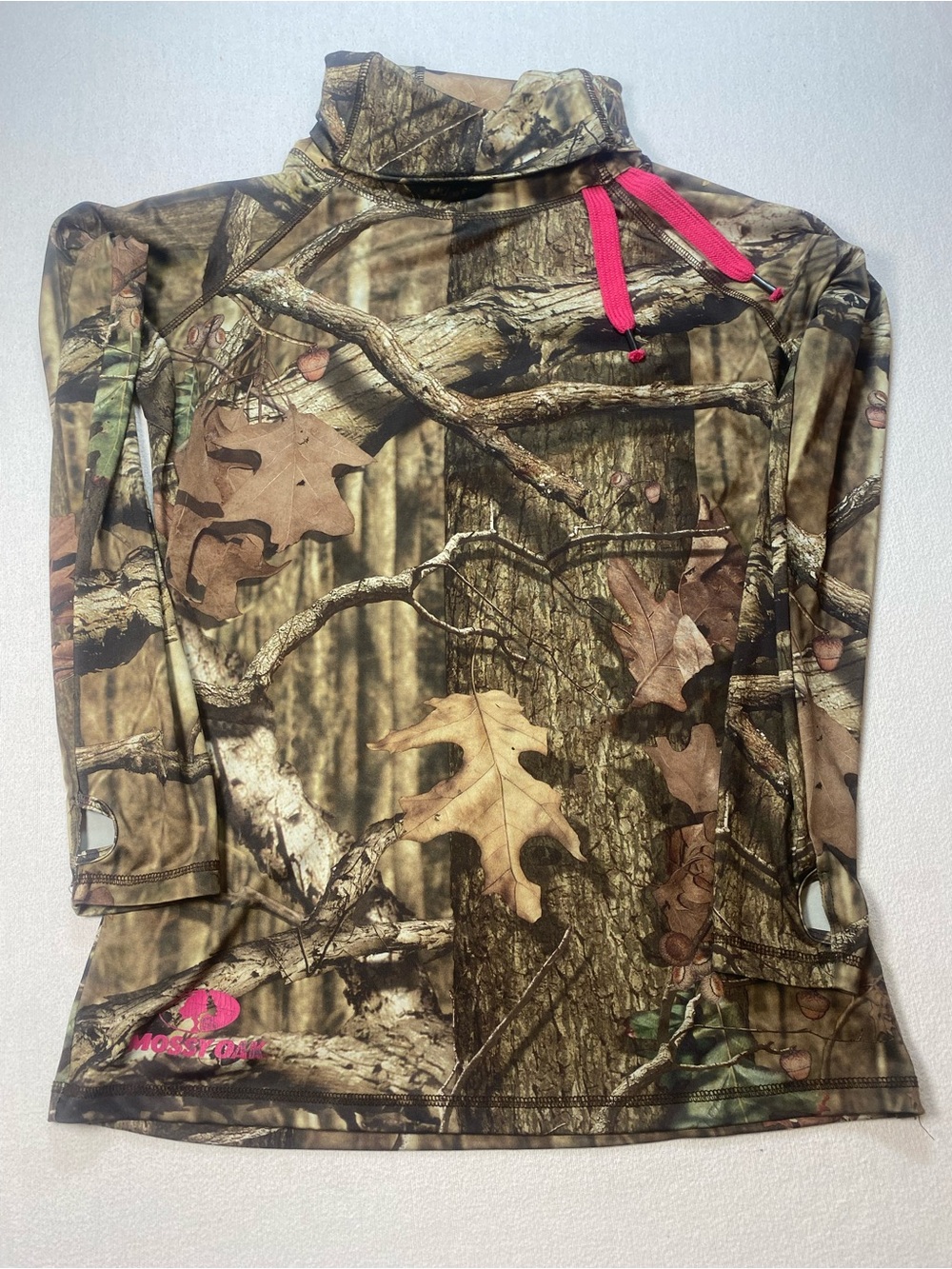 Mossy Oak Women’s Camo Performance Longsleeve size Medium. See description